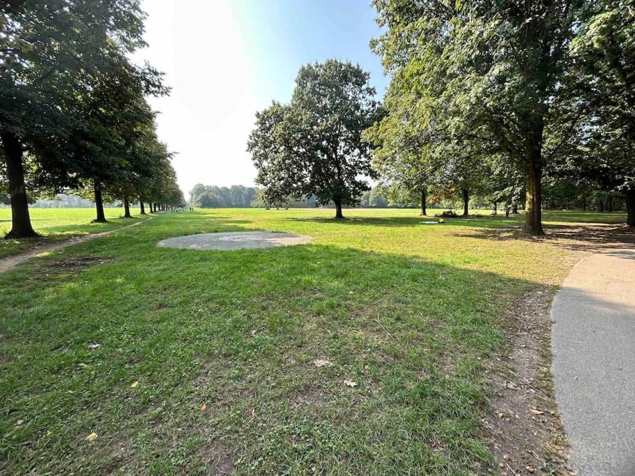 Ferienwohnung Oasi A Due Passi Dal Parco Nord Milano Bresso Exterior foto
